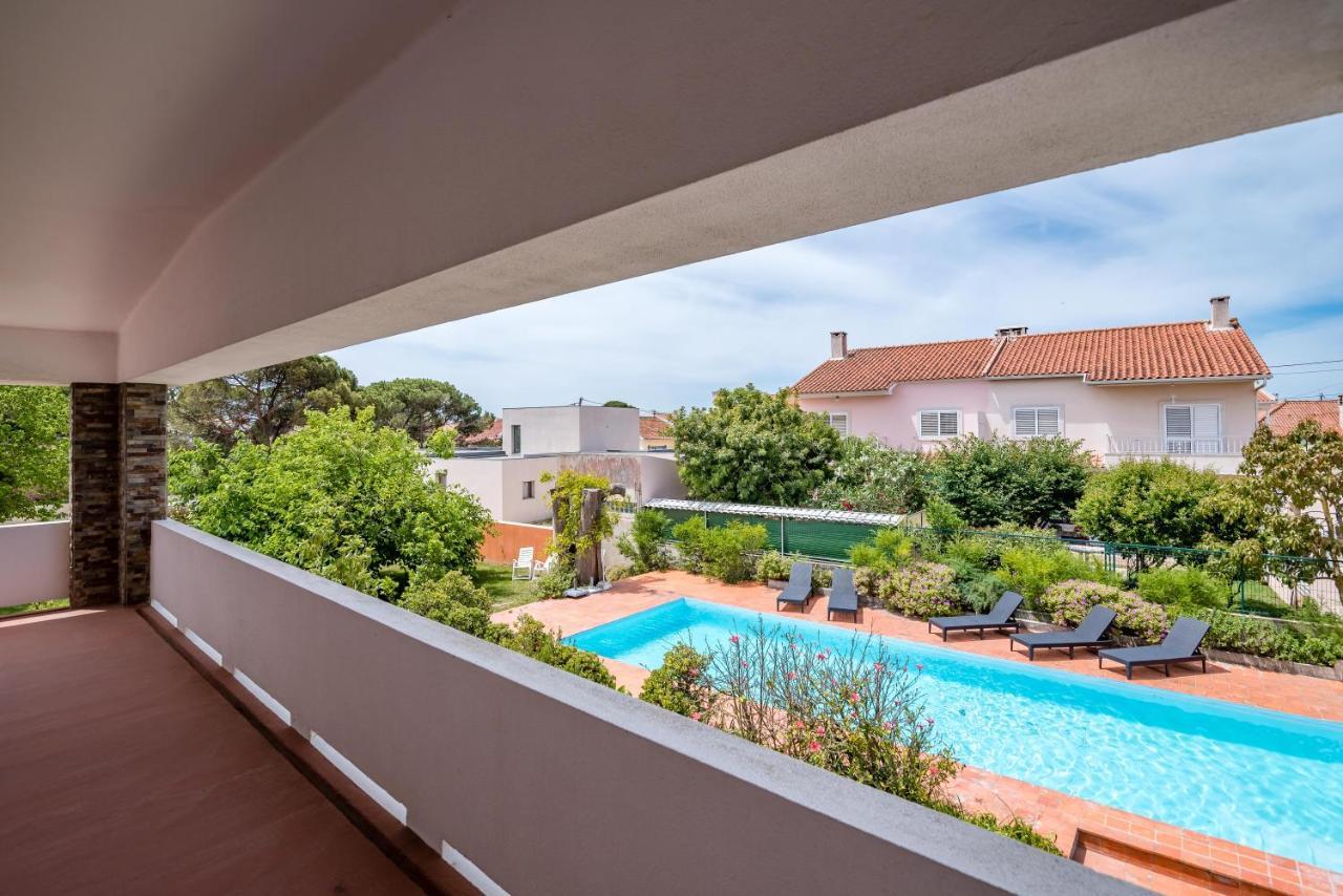 Vip House - Pool & Beach In Caparica 沙尔内卡 外观 照片